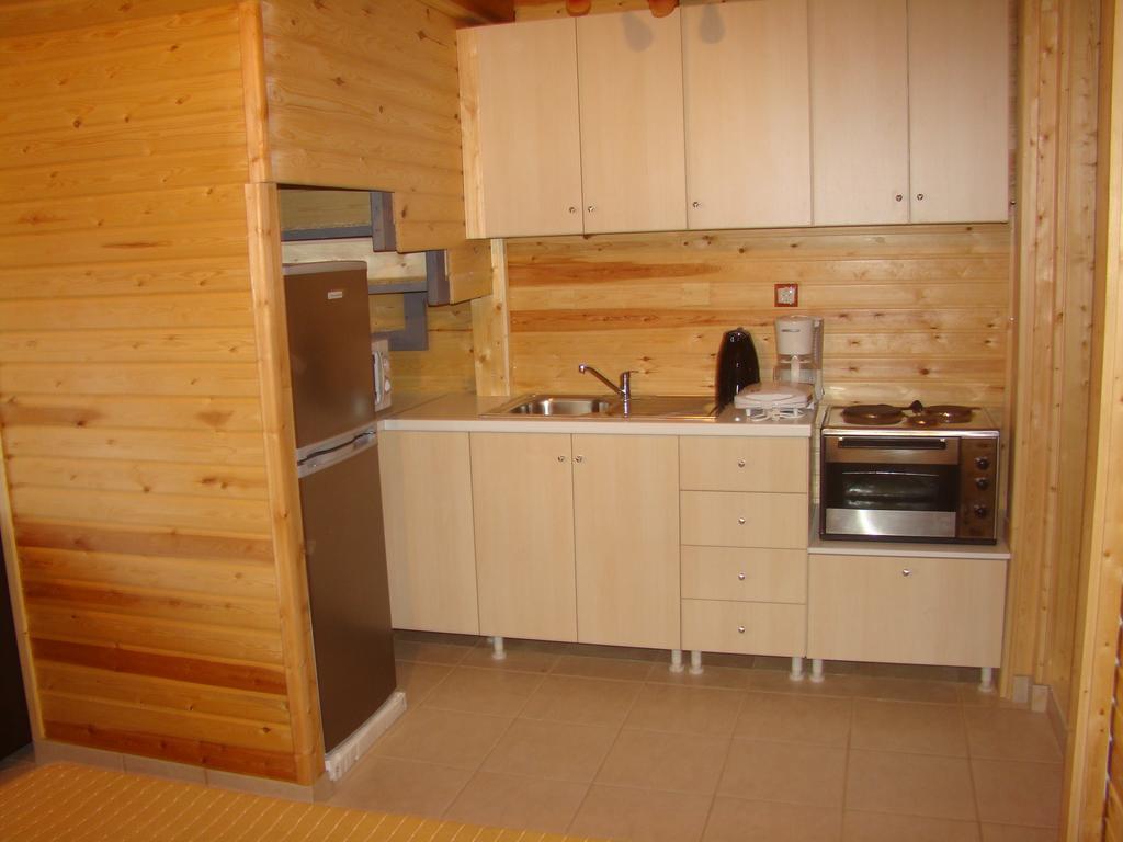 Zeus-Village Οικισμός Φινλανδικών Chalet Με Πισίνες & Γυμναστήριο Molos  المظهر الخارجي الصورة